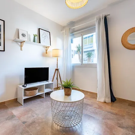 Malagasuite La Nogalera Holidays Торремолинос