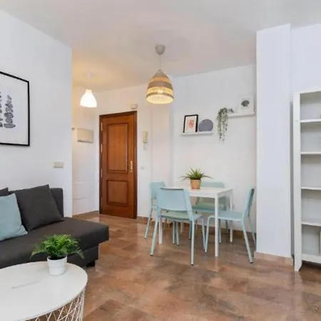 Malagasuite La Nogalera Holidays Apartman *